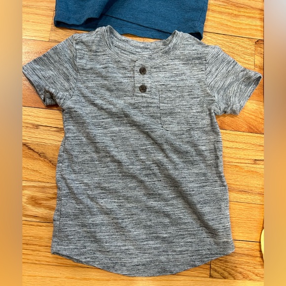 Bundle of size 2T Carters new with Tags plus two Cat & Jack new but no tags - Picture 8 of 11